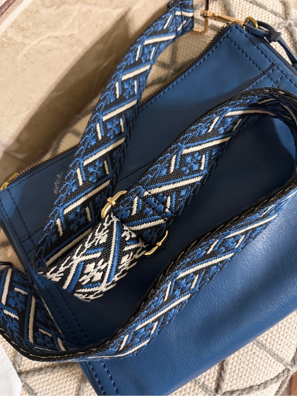 Fossil Women’s Emma East West Blue Leather Crossbody bag.